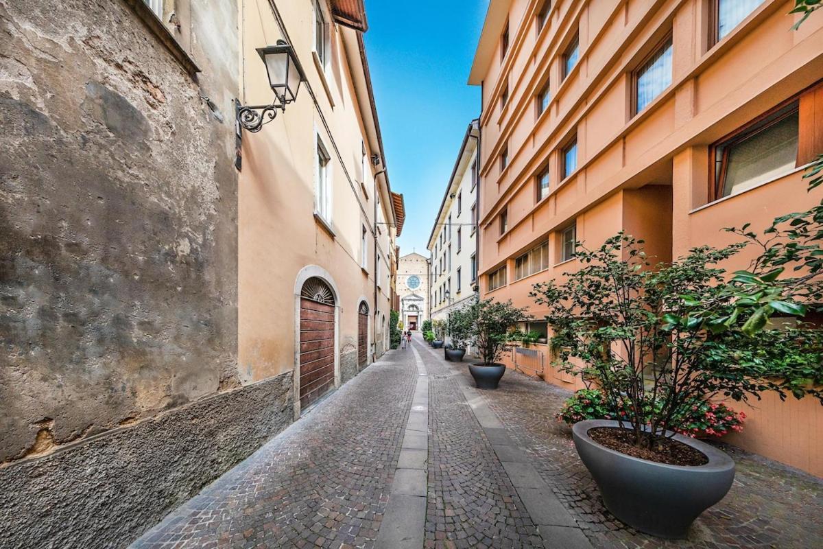 Il Lago Apartments By Wonderful Italy Salo Luaran gambar